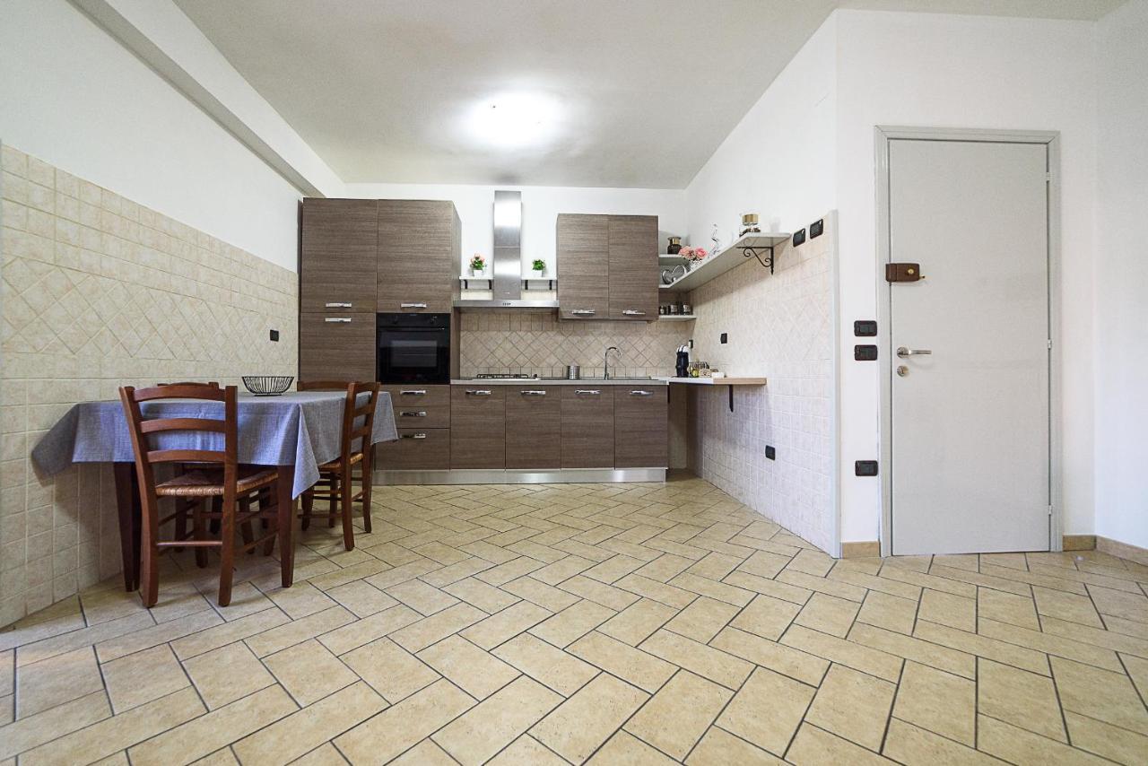 Appartamento Di Via Refini Spoleto Exterior foto
